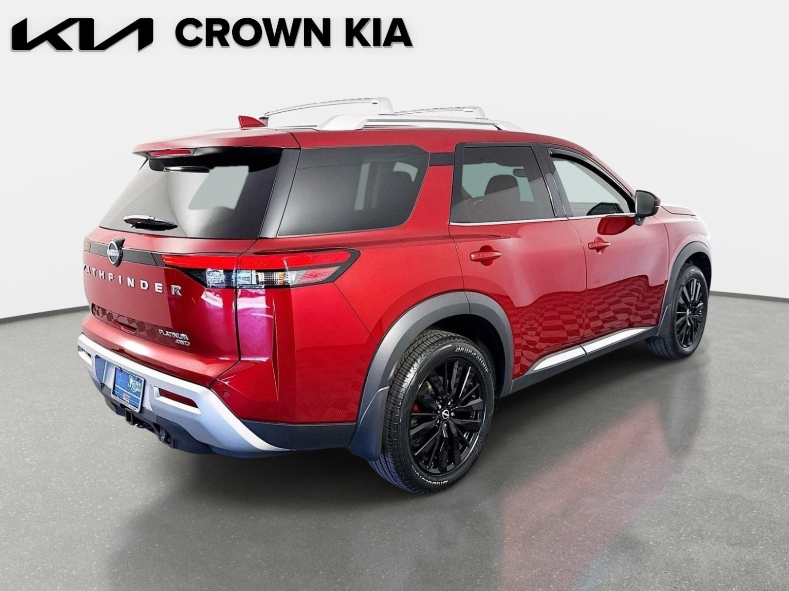 Used 2023 Nissan Pathfinder Platinum image 6