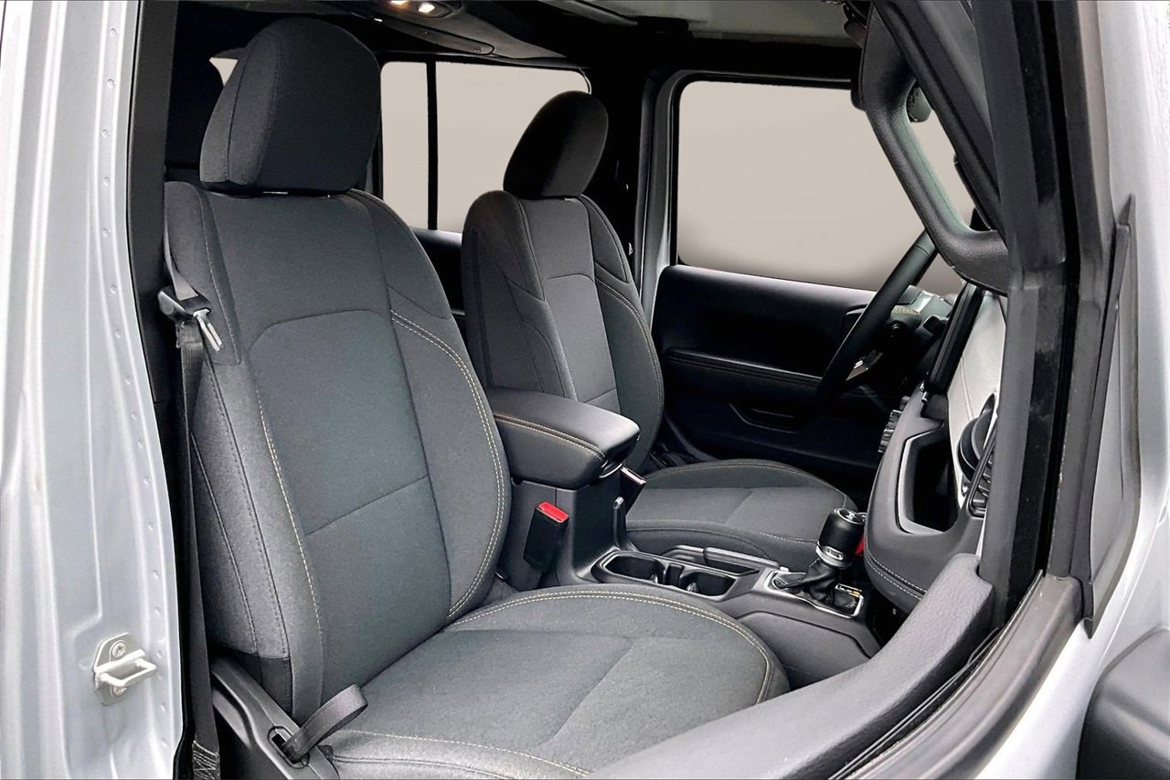 Certified 2024 Jeep Wrangler Sahara image 22