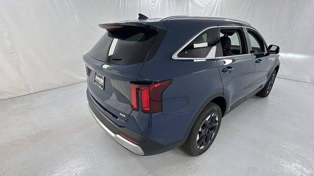 New 2026 Kia Sorento S image 3