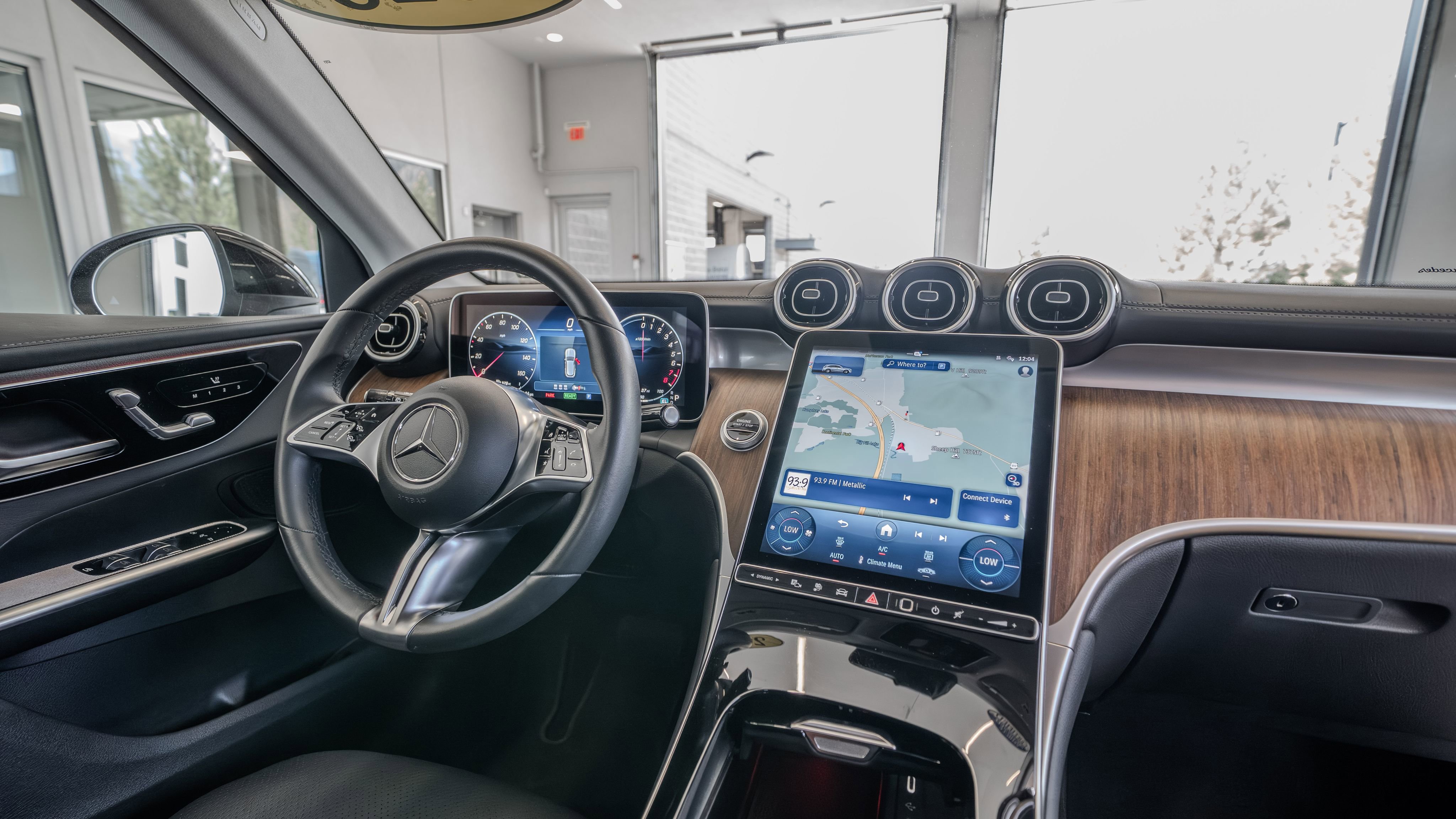 Certified 2025 Mercedes-Benz GLC 350e 4MATIC image 19