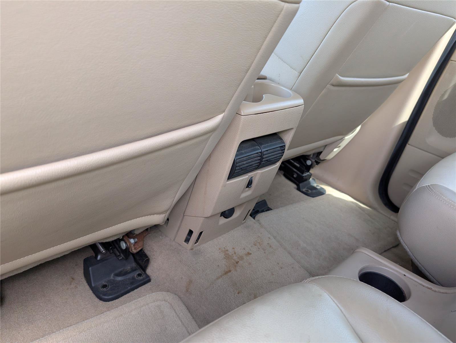 Used 2006 Ford Explorer Eddie Bauer RWD image 29