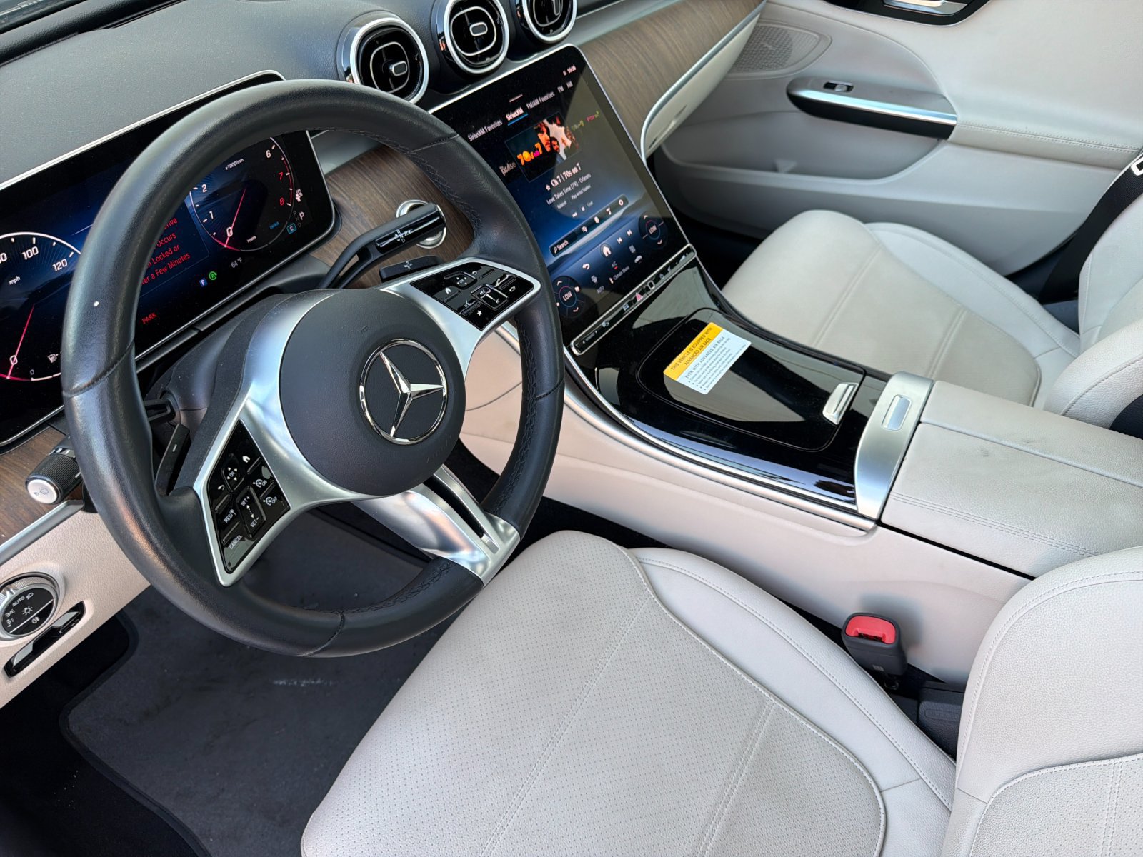Used 2025 Mercedes-Benz C 300 4MATIC Sedan image 10