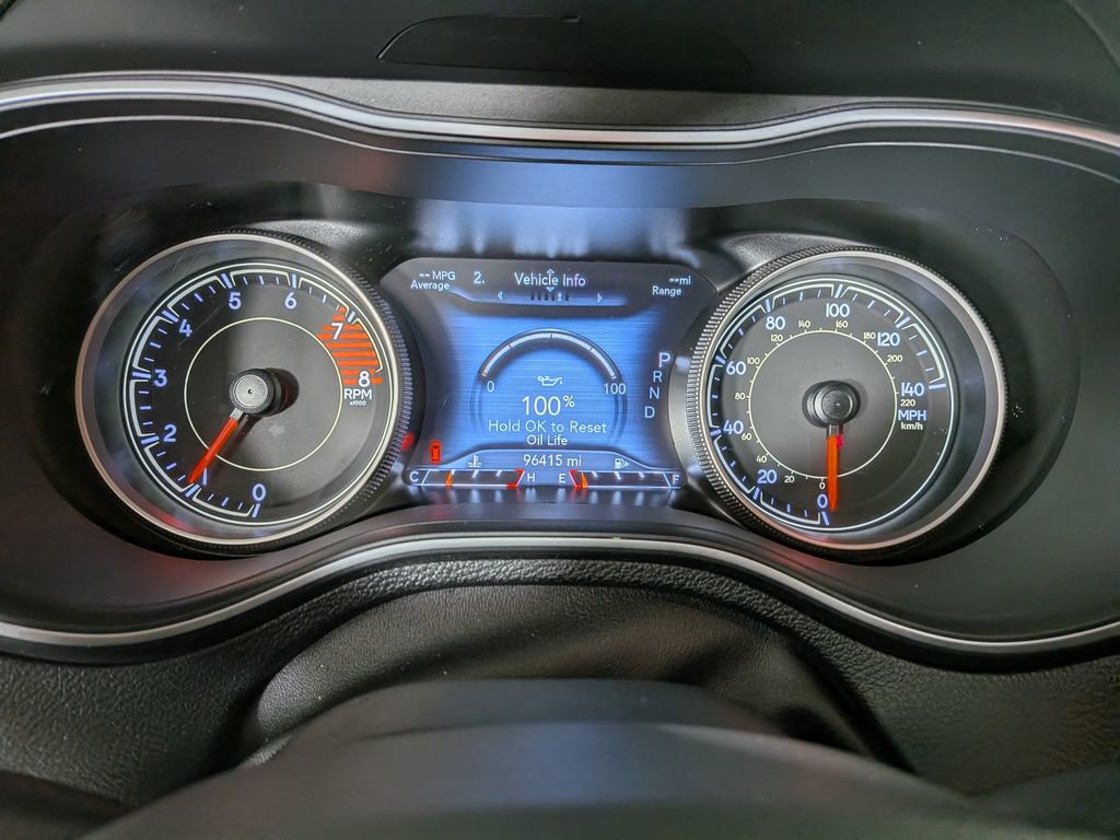 Used 2020 Jeep Cherokee Trailhawk w/ Cold Weather Group image 23