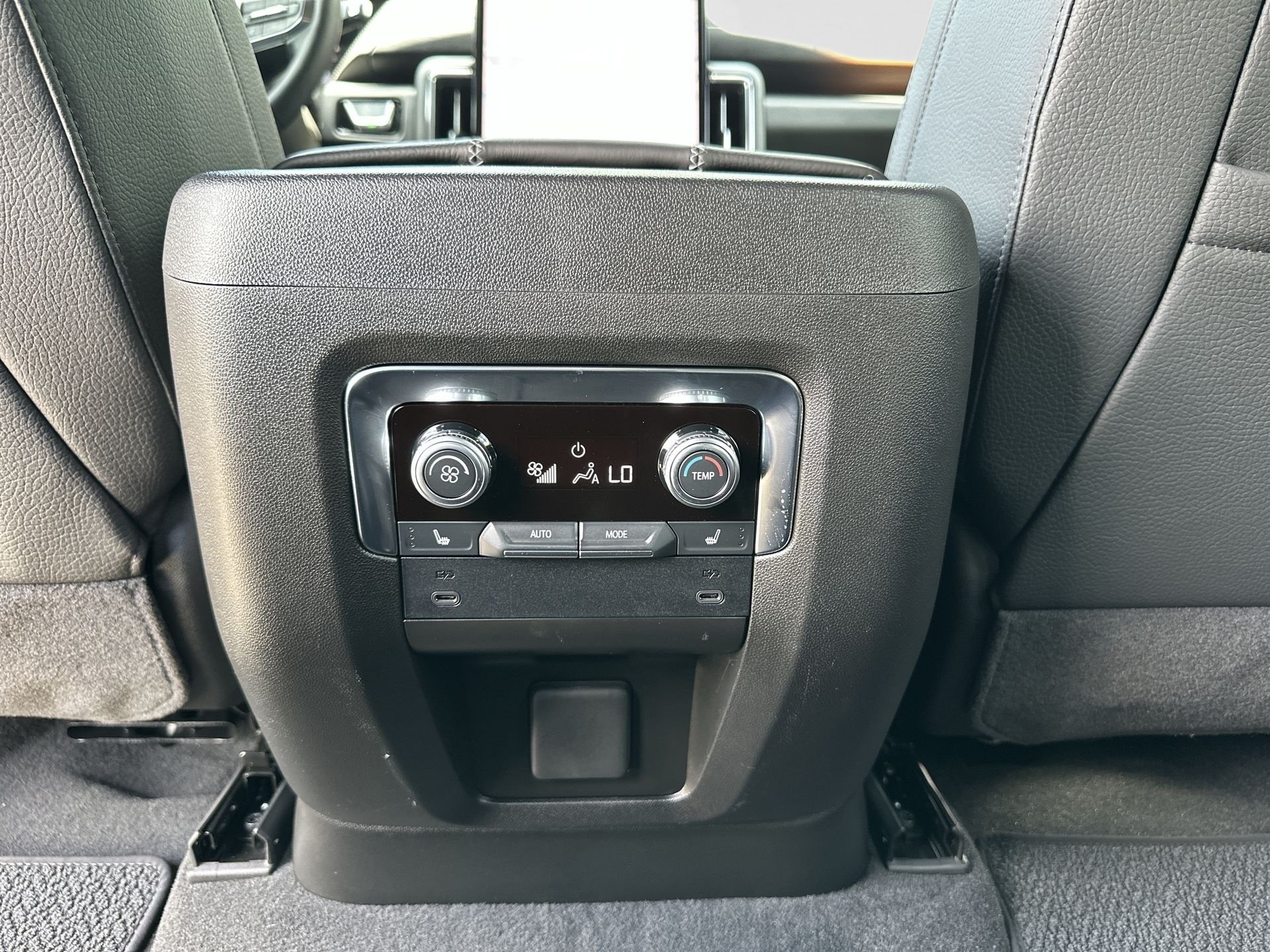 Certified 2026 GMC Yukon Denali w/ Sun & Power Step Package AWD/4WD image 22