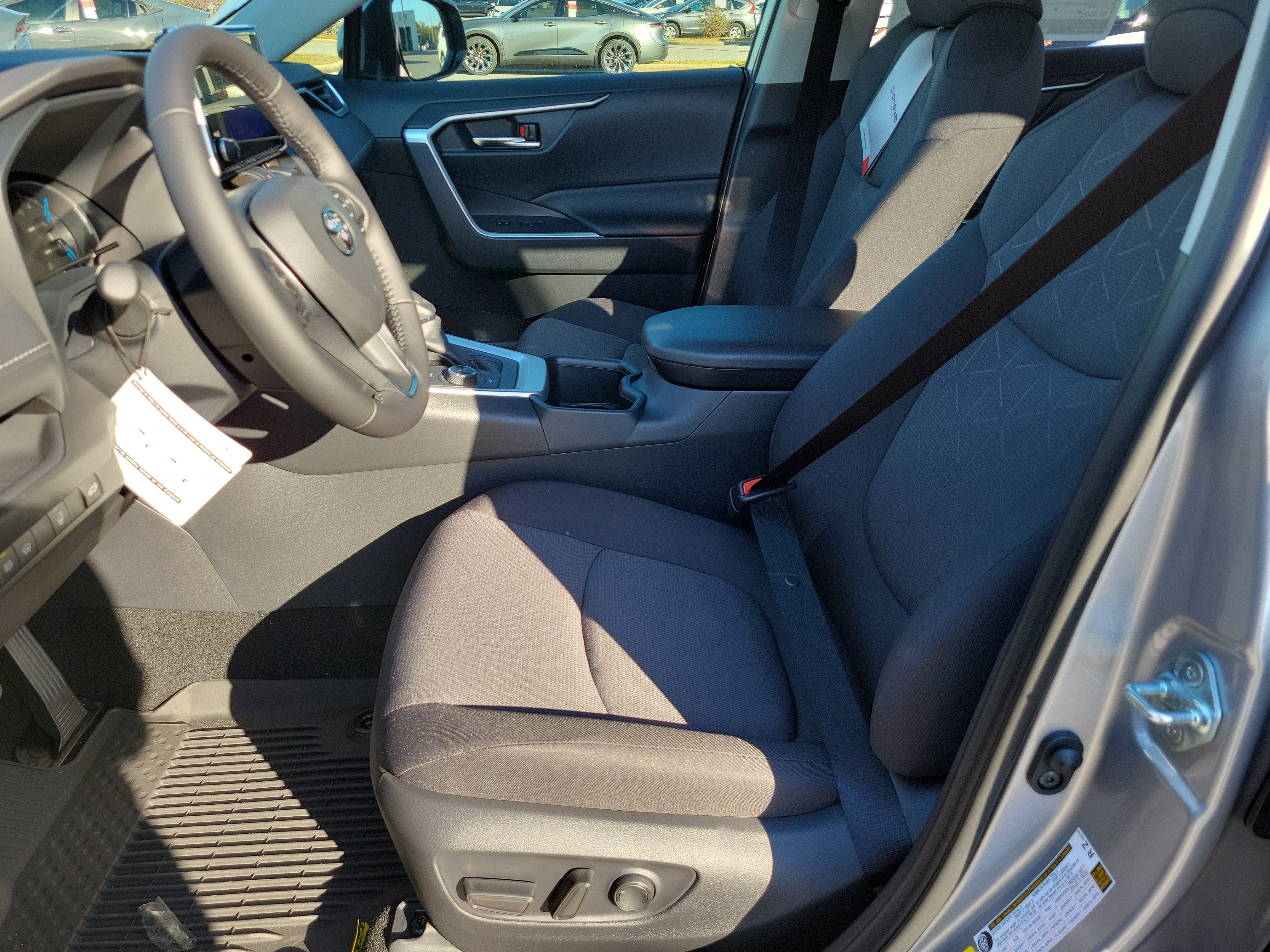 New 2025 Toyota RAV4 XLE w/ Convenience Package image 13