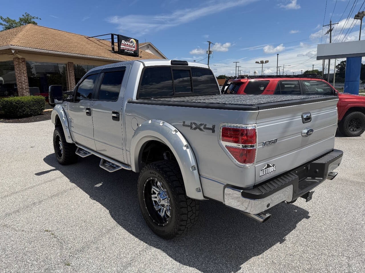 Used 2014 Ford F150 XLT w/ Equipment Group 302A Luxury AWD/4WD image 8