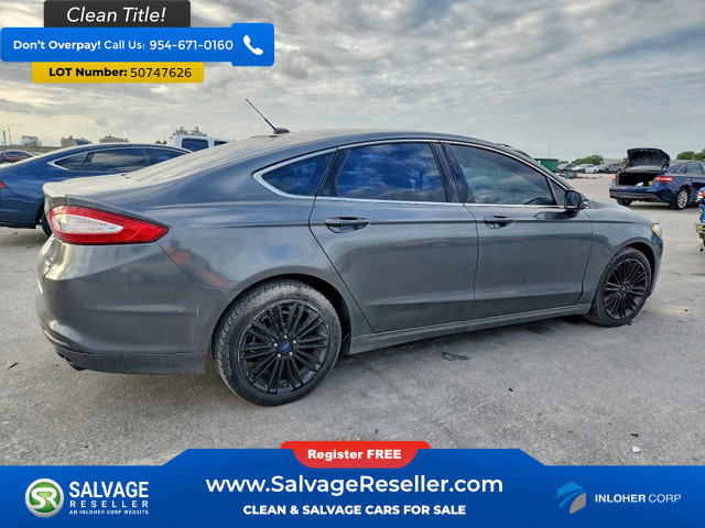 Used 2014 Ford Fusion SE w/ Equipment Group 202A FWD image 4