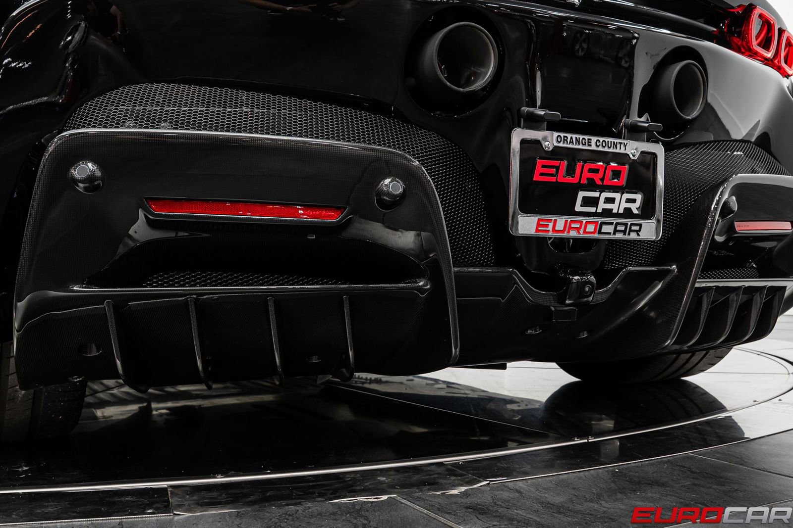 Used 2023 Ferrari SF90 Spider AWD/4WD image 32