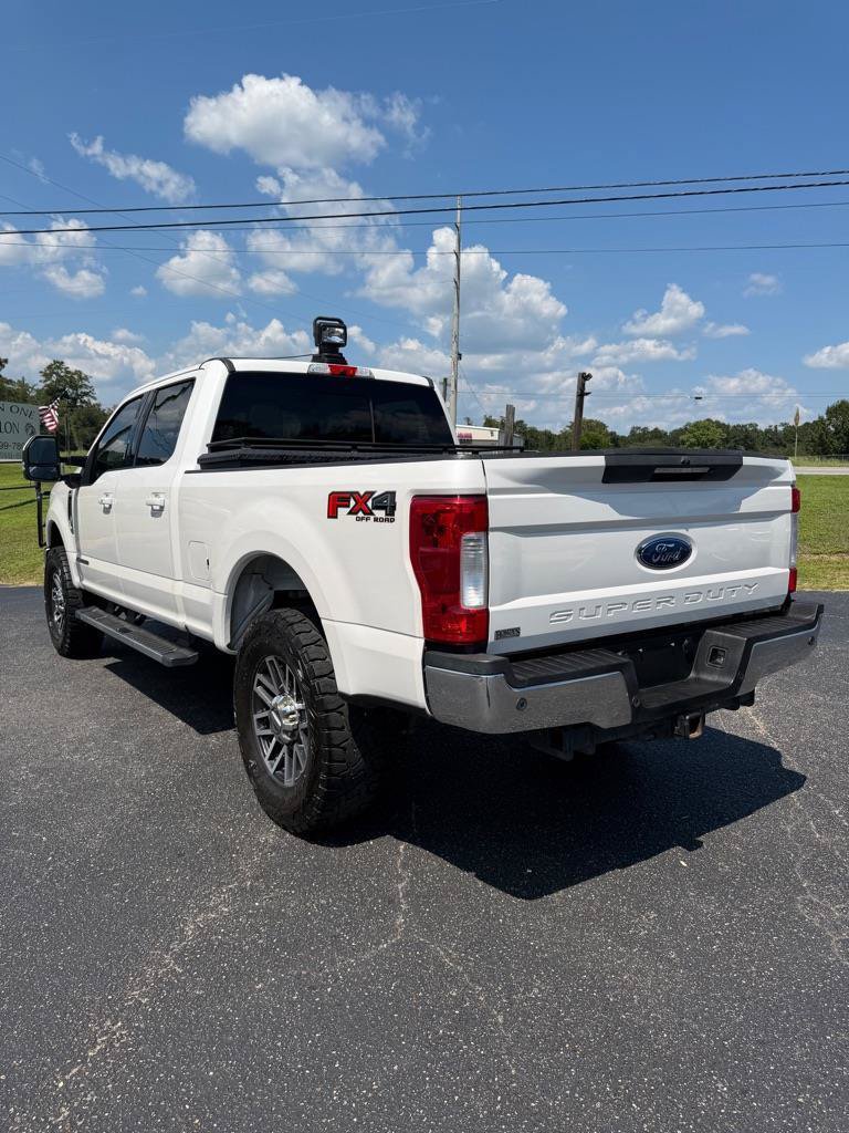 Used 2019 Ford F250 Lariat w/ Lariat Ultimate Package AWD/4WD image 3