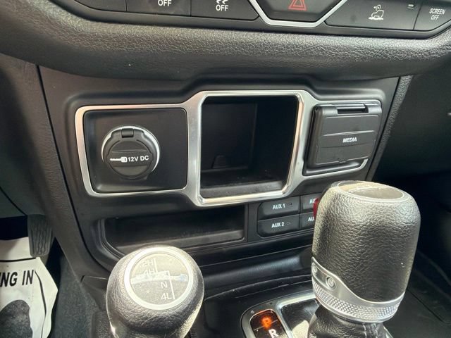 Used 2024 Jeep Gladiator Sport AWD/4WD image 30