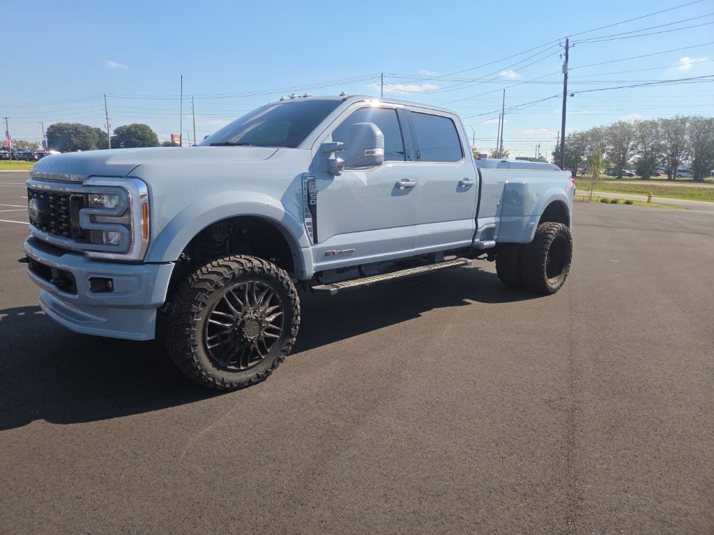 Used 2025 Ford F450 Lariat w/ FX4 Off-Road Package AWD/4WD image 6