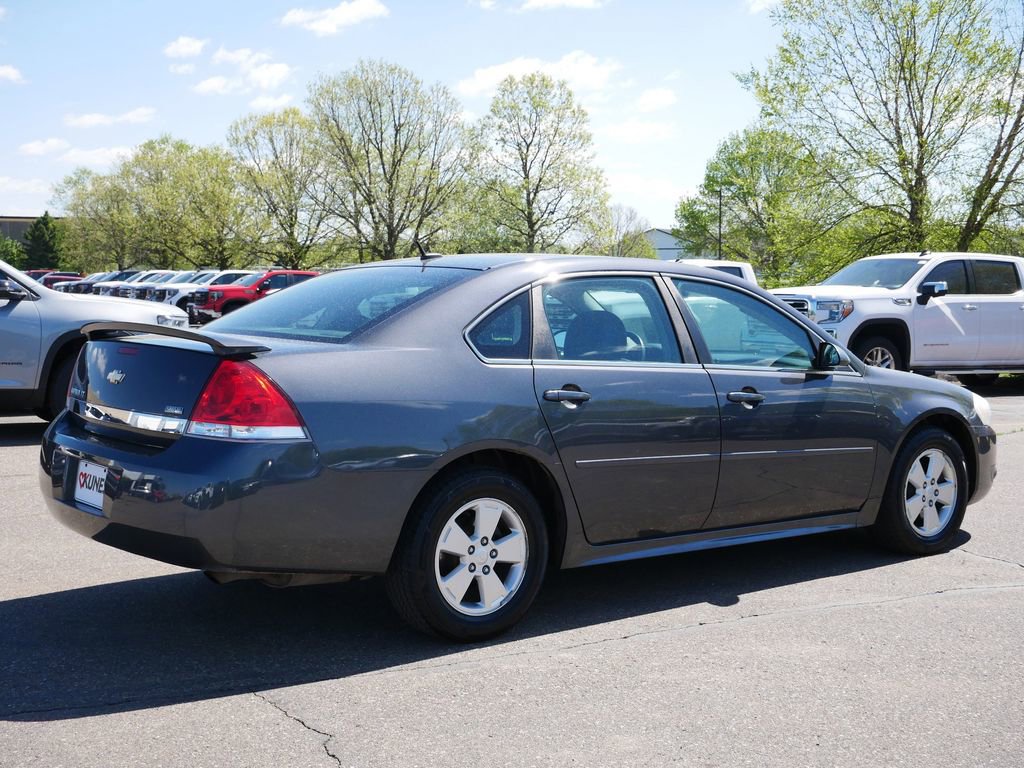 Used 2010 Chevrolet Impala LT w/ Luxury Edition Package FWD image 9
