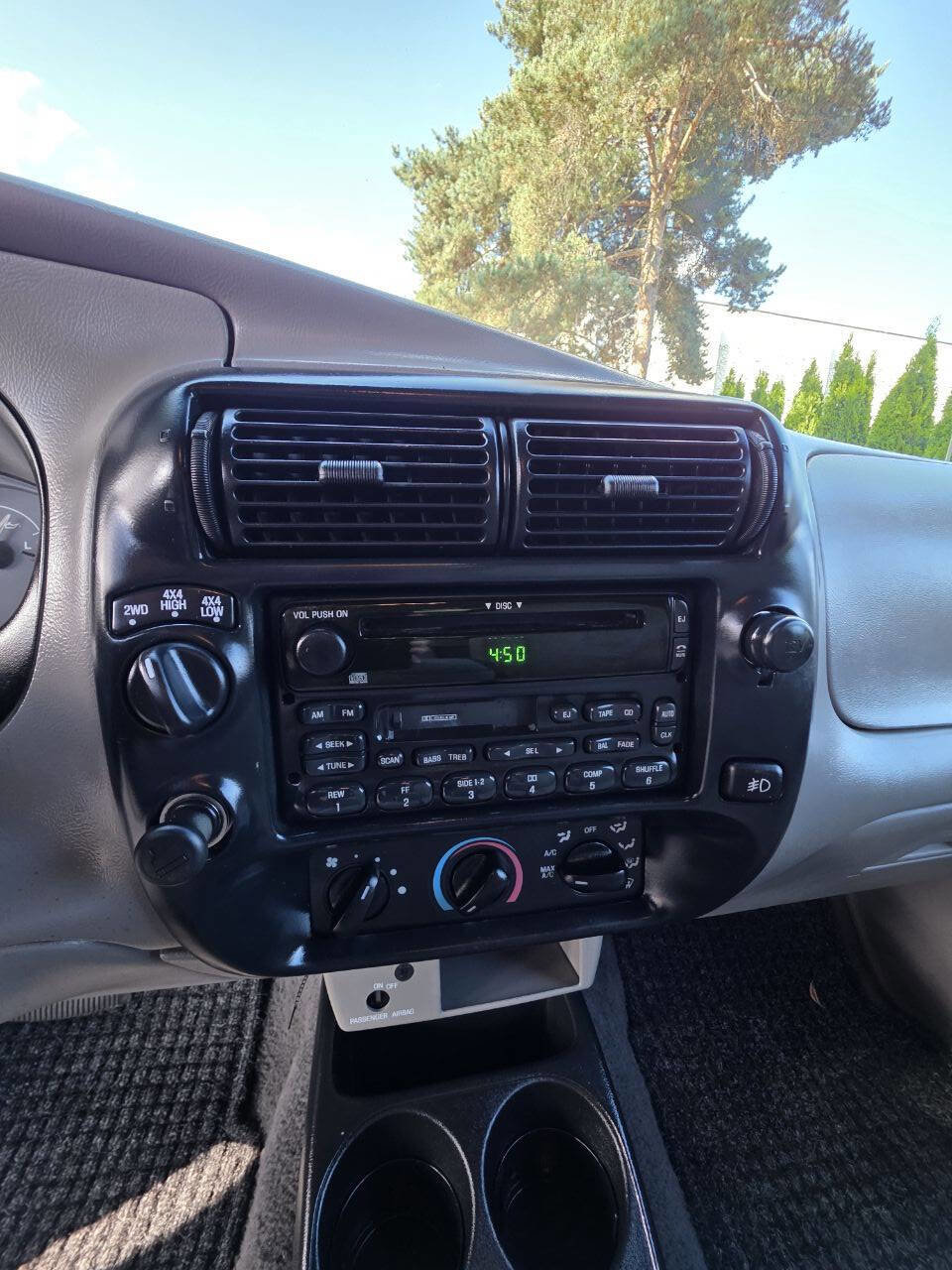 Used 2000 Ford Ranger XLT image 11