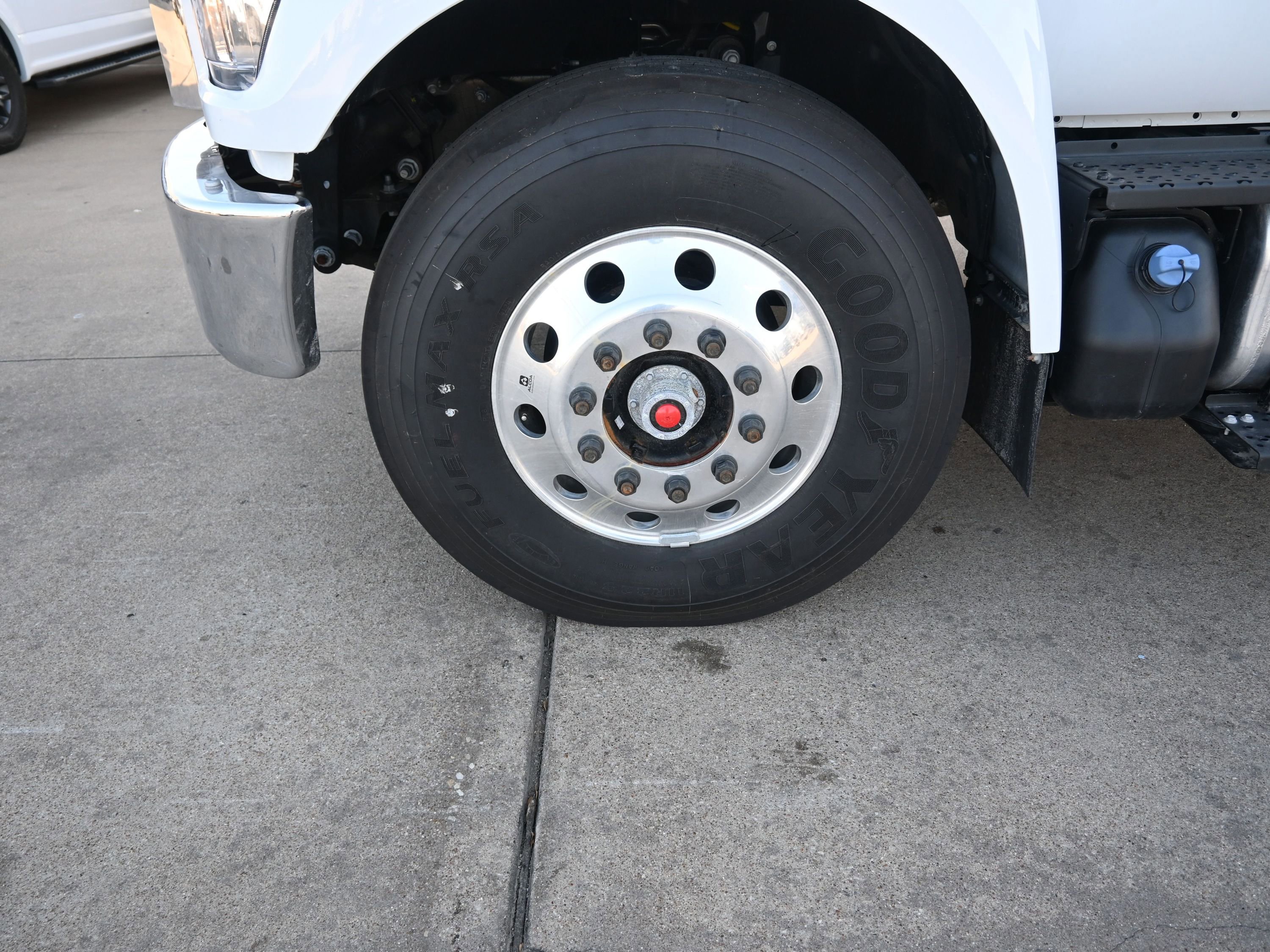 New 2026 Ford F750 2WD SuperCab Super Duty image 20