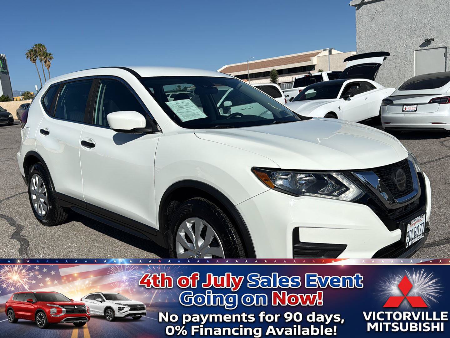 Used 2020 Nissan Rogue S FWD image 1