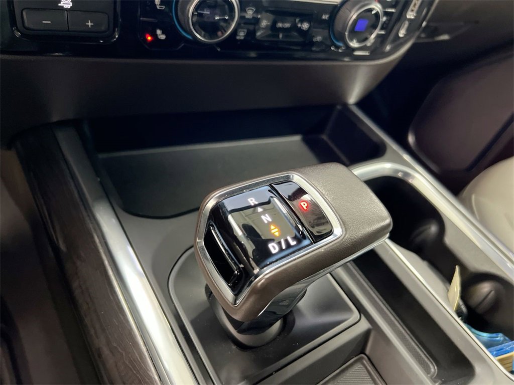 Used 2022 Chevrolet Silverado 1500 LTZ image 17