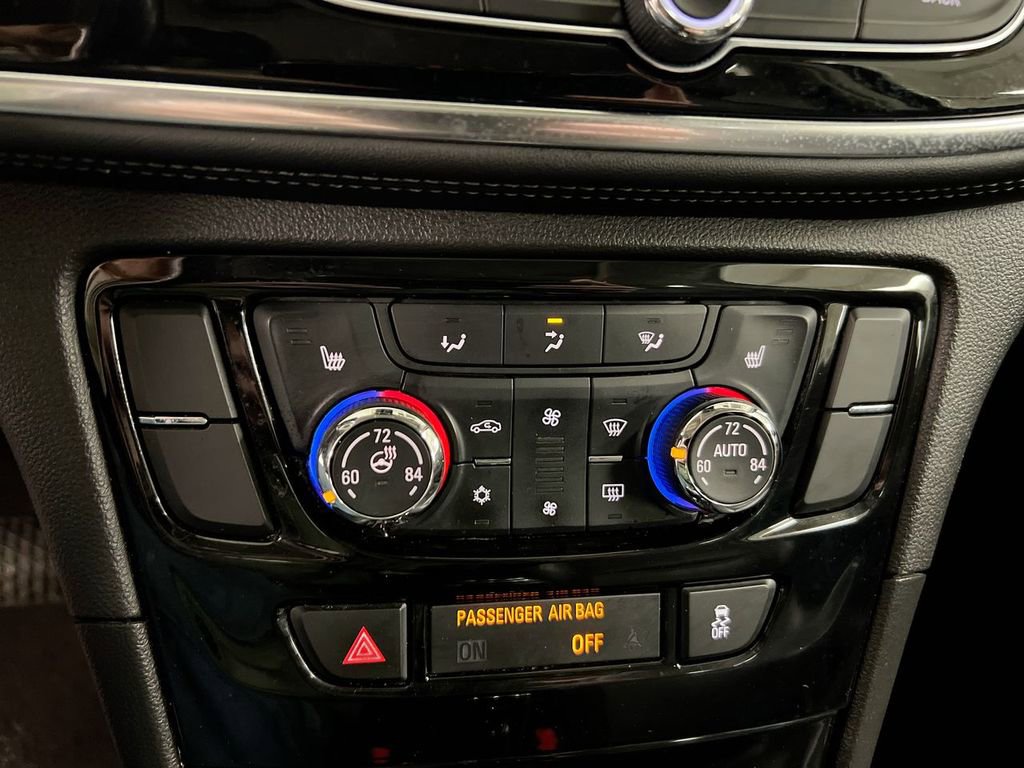 Used 2018 Buick Encore Essence image 16