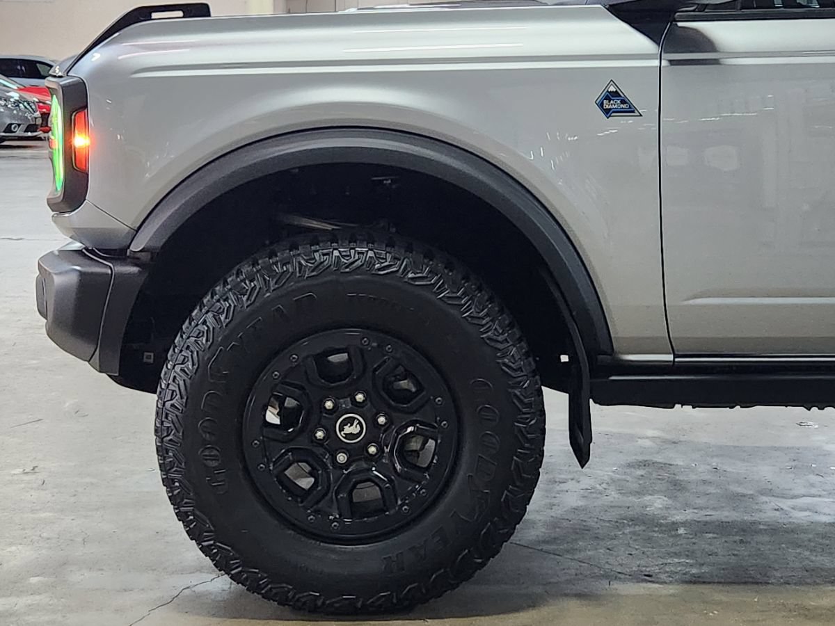 Used 2022 Ford Bronco Black Diamond AWD/4WD image 5