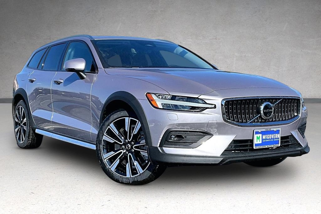 New 2026 Volvo V60 B5 Cross Country Ultra w/ Protection Package Premier AWD/4WD image 2