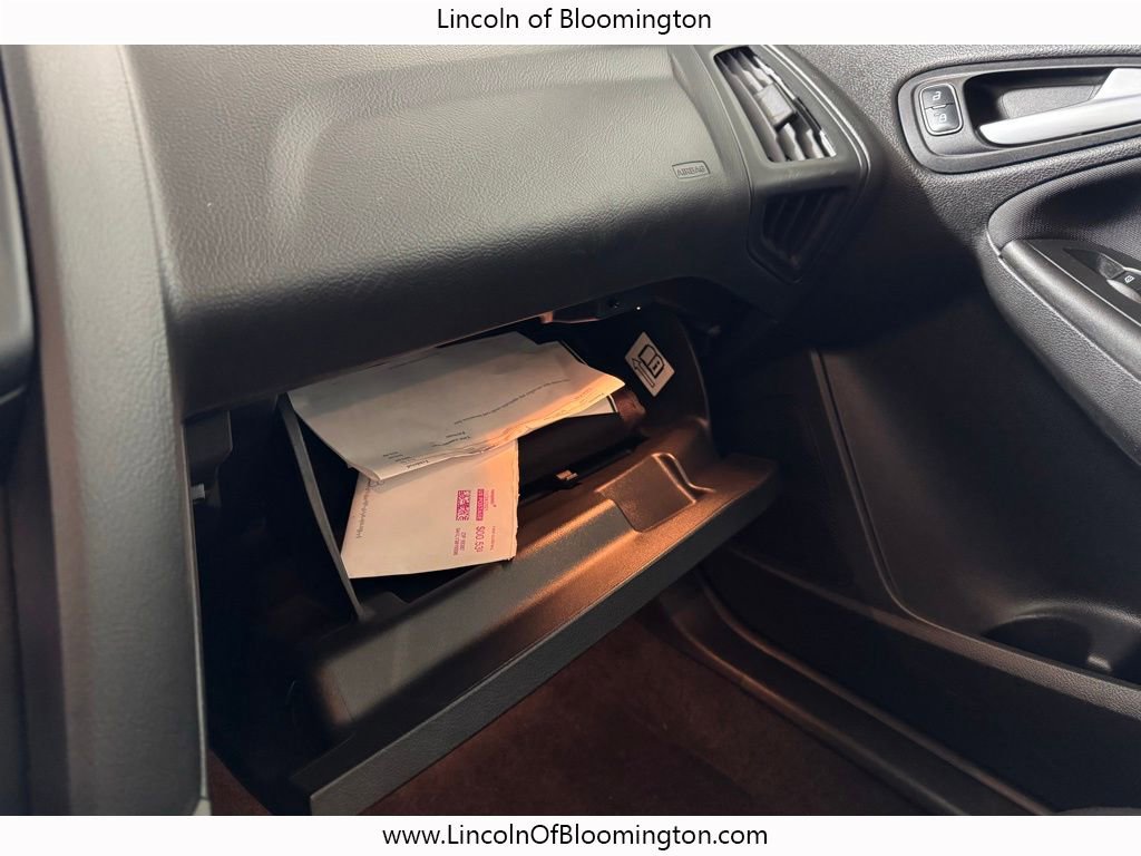 Used 2018 Ford Focus SE w/ Cold Weather Package image 43