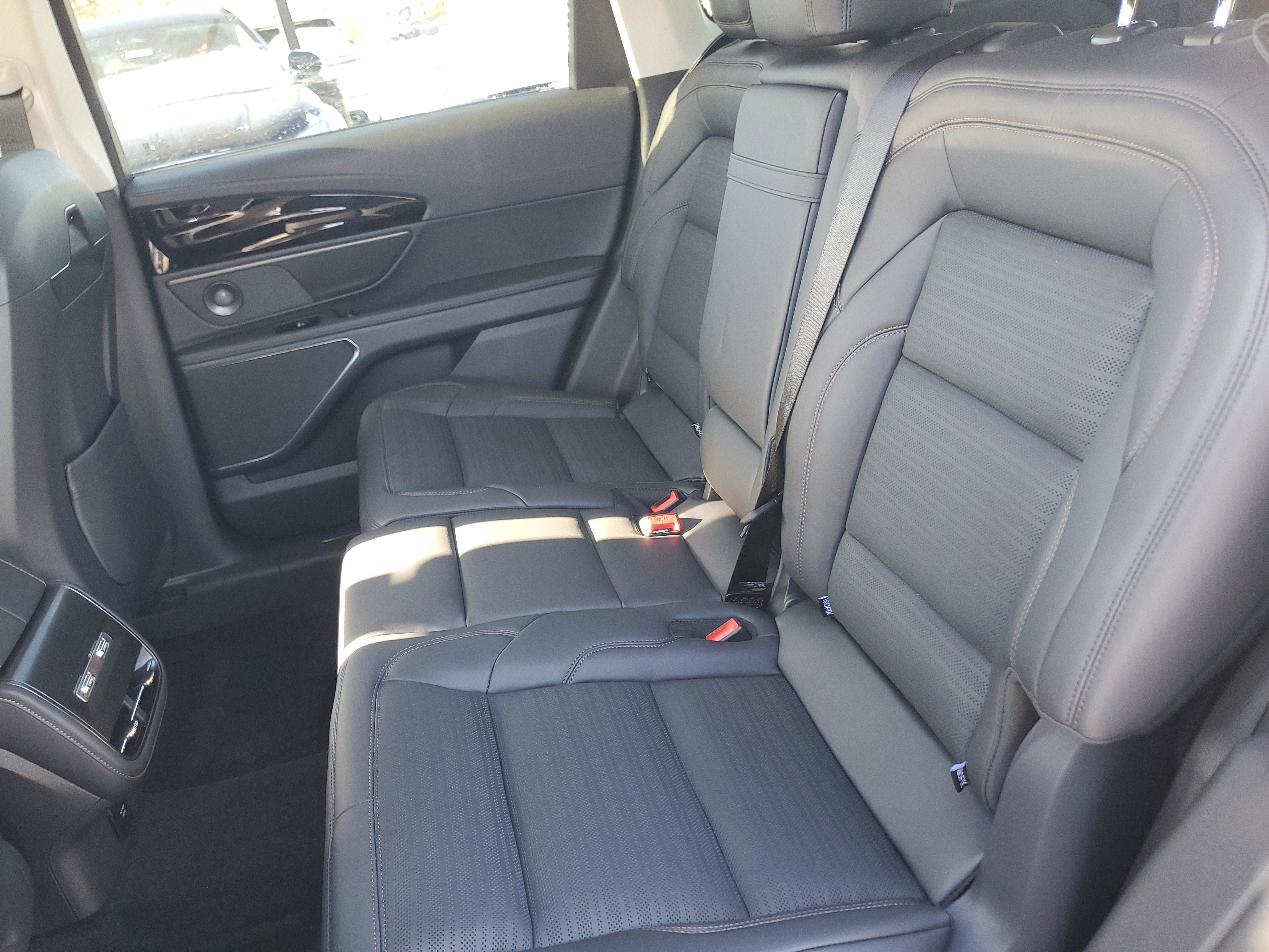 New 2026 Lincoln Nautilus Reserve w/ Jet Appearance Package image 31