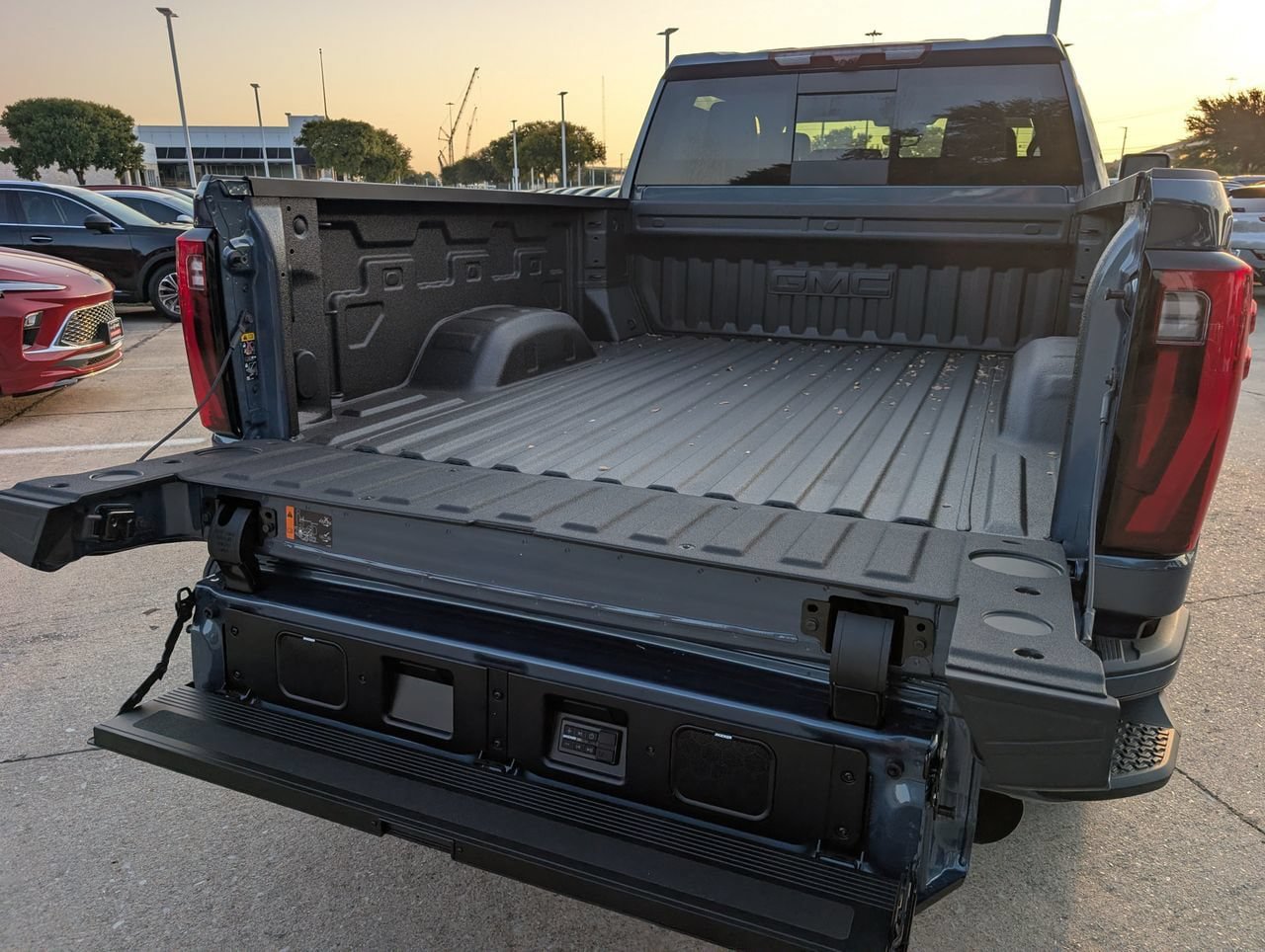 New 2026 GMC Sierra 2500 Denali Ultimate AWD/4WD image 7