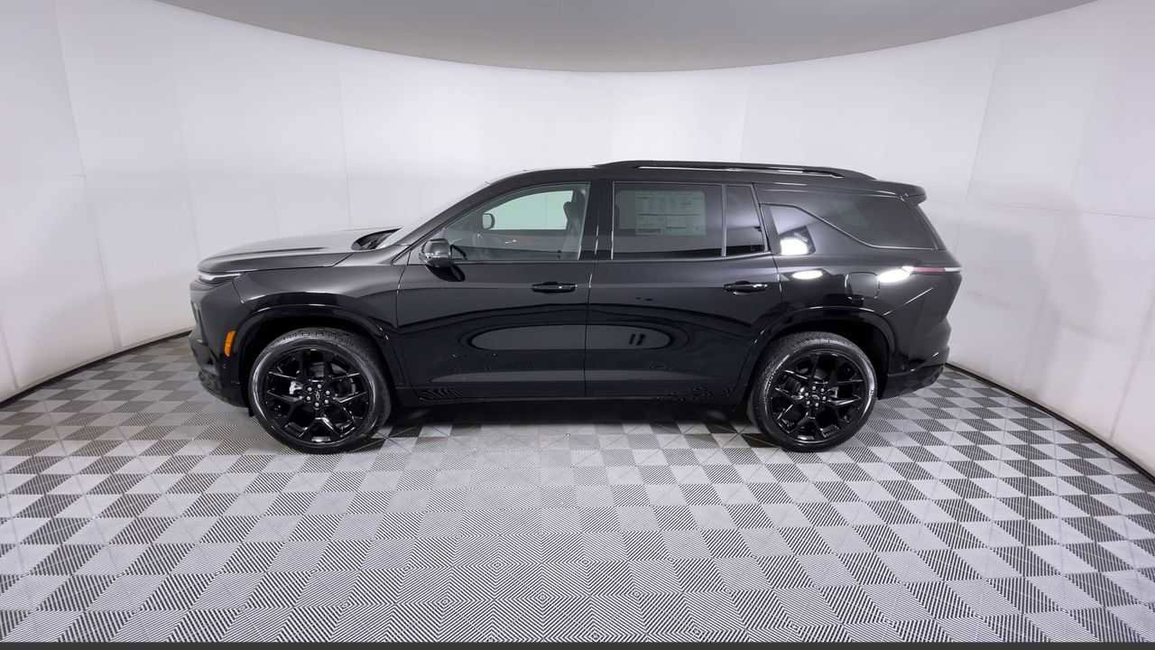 New 2026 Chevrolet Traverse RS w/ LPO, Floor Liner Package image 7