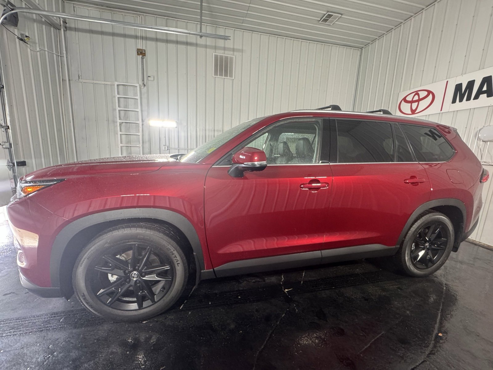 New 2026 Toyota Grand Highlander AWD image 2