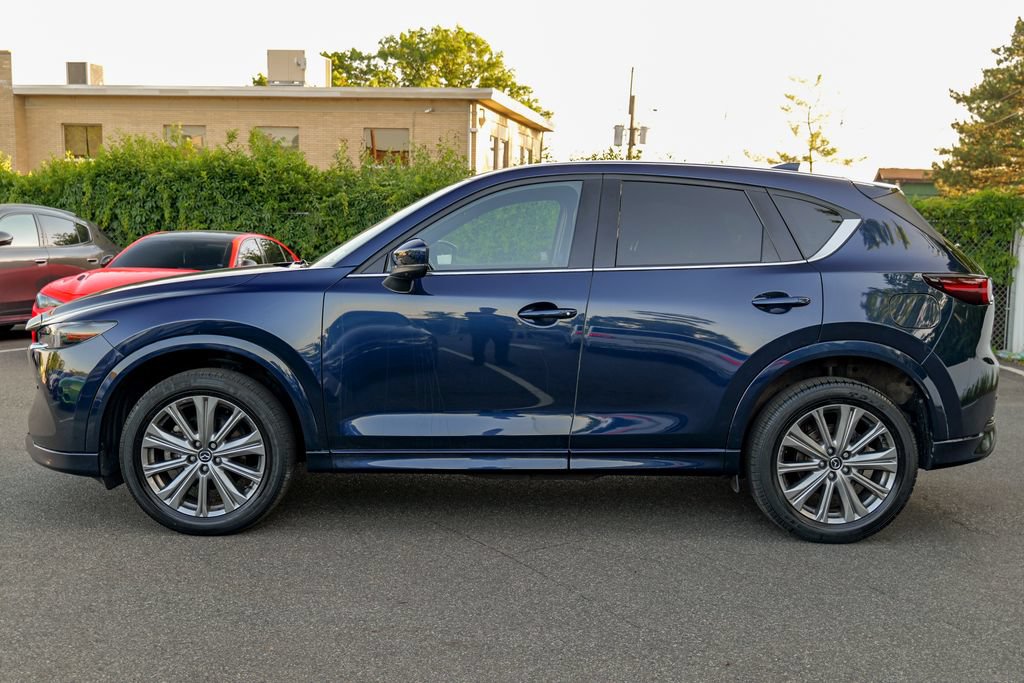Used 2023 MAZDA CX-5 Signature AWD/4WD image 4