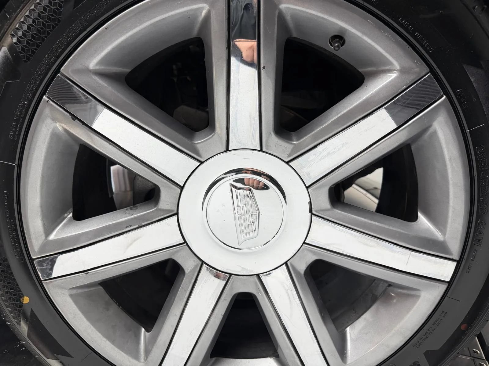 Used 2016 Cadillac Escalade ESV Luxury RWD image 10