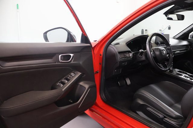 Used 2025 Honda Civic Sport image 9