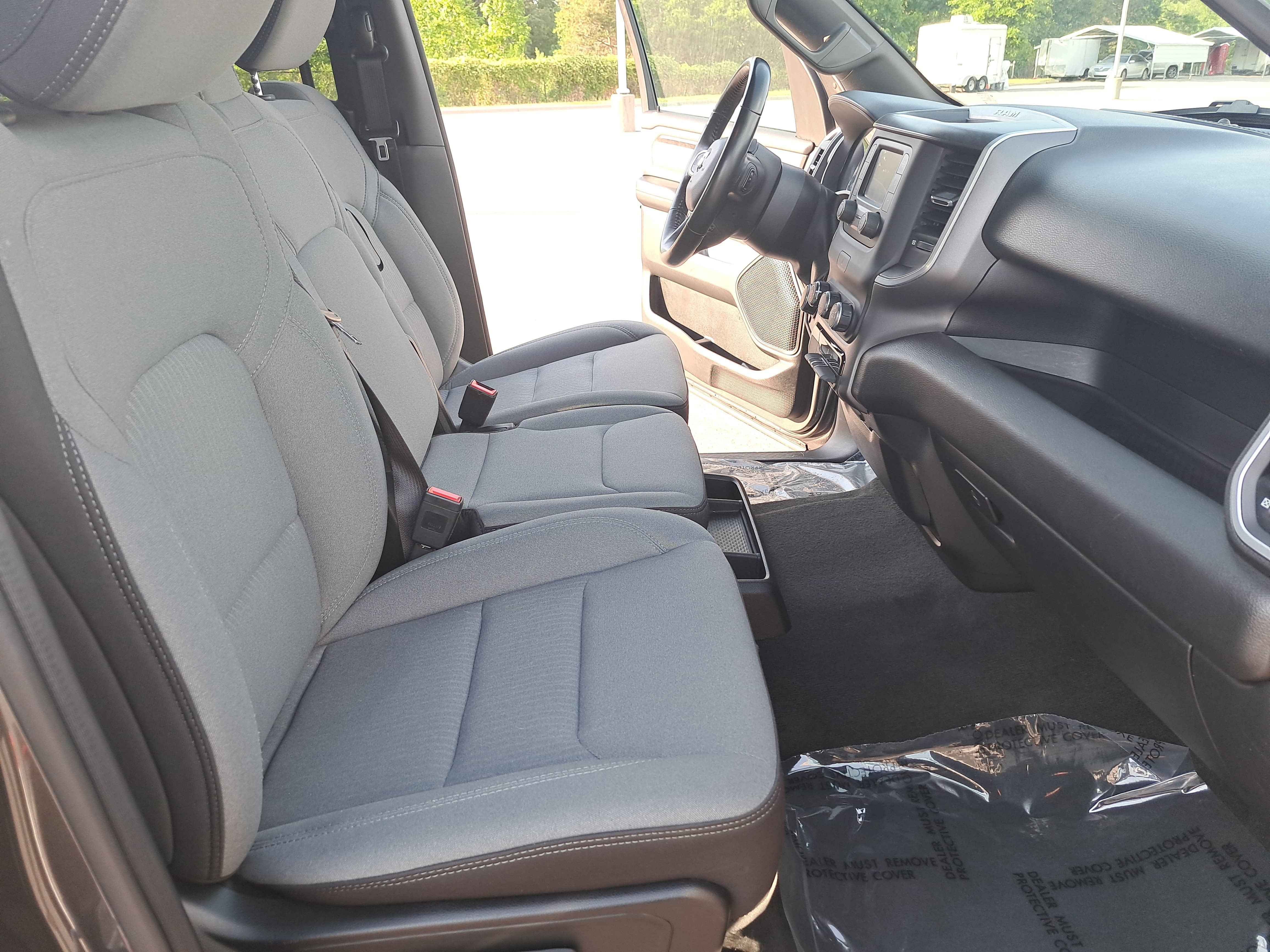 Used 2022 RAM 1500 Big Horn AWD/4WD image 10