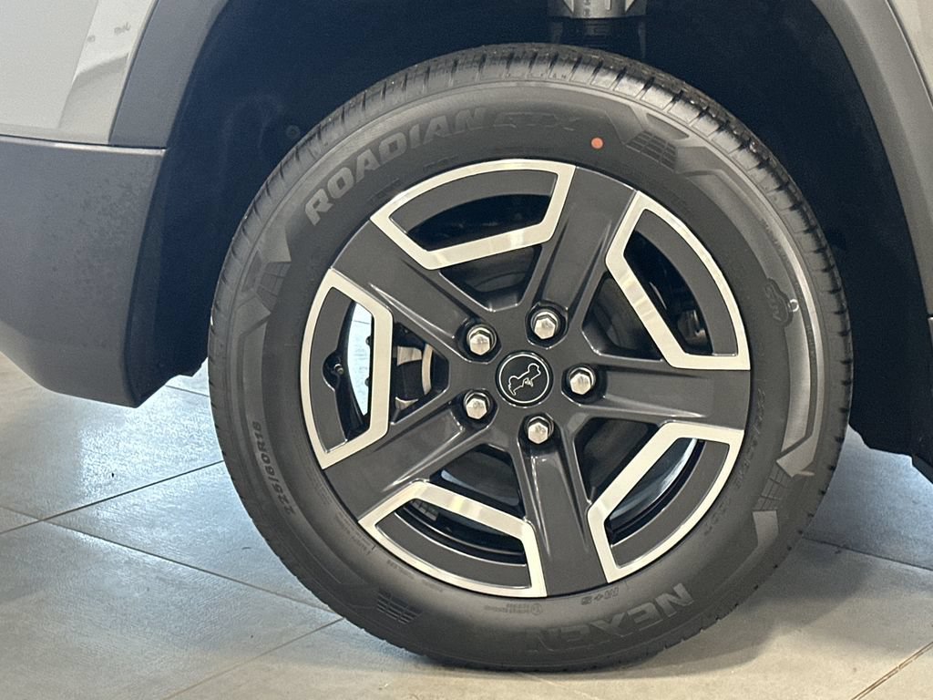 New 2026 Jeep Cherokee Laredo AWD/4WD image 15