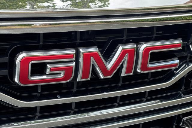 Used 2025 GMC Sierra 1500 SLT image 44