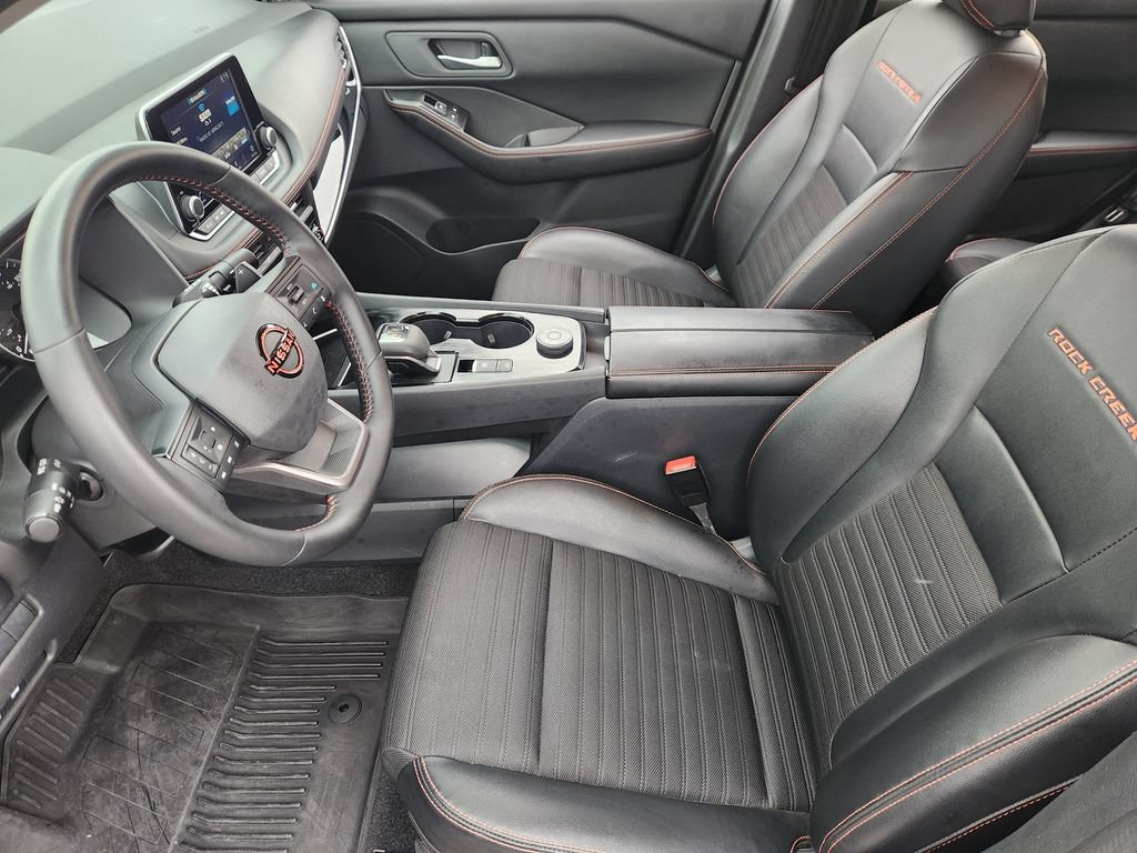 Used 2025 Nissan Rogue SV w/ Rock Creek Premium Package AWD/4WD image 9