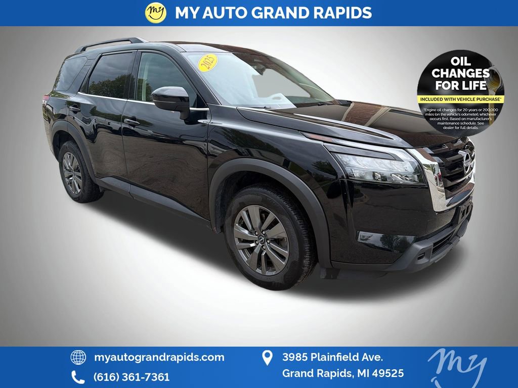 Used 2025 Nissan Pathfinder SV AWD/4WD 360° Tour