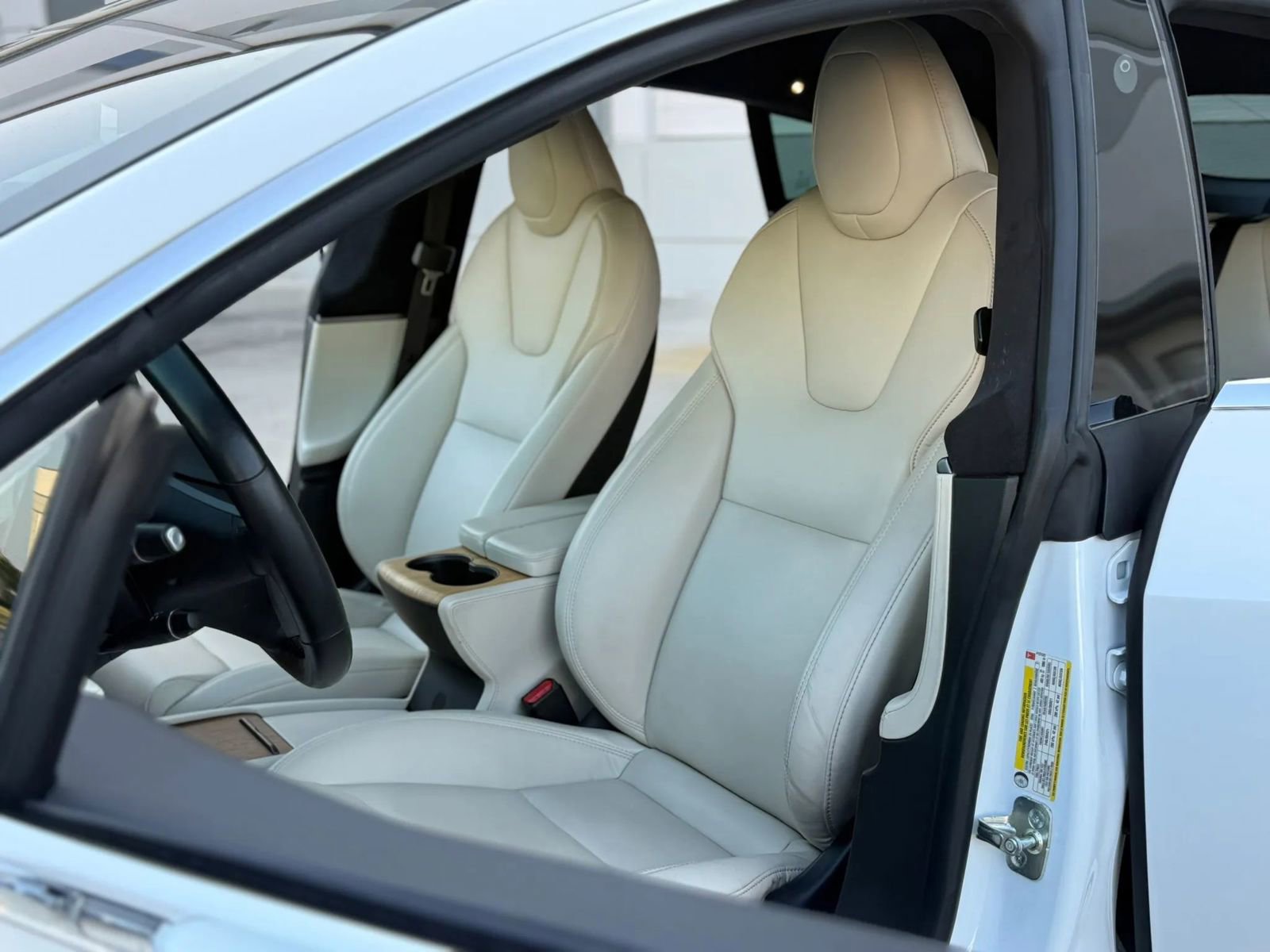 Used 2020 Tesla Model S AWD image 18