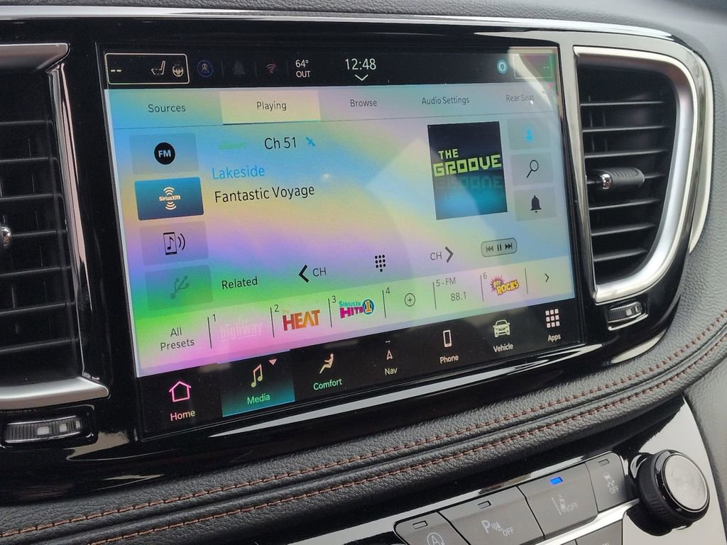 New 2026 Chrysler Pacifica Pinnacle w/ Trailer Tow Group image 15