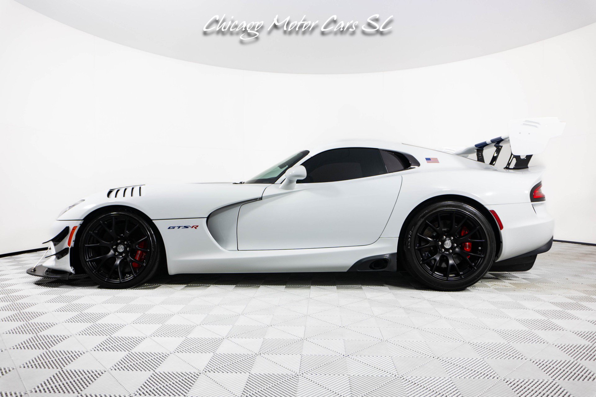 Used 2017 Dodge Viper GTC w/ ACR Package RWD image 3
