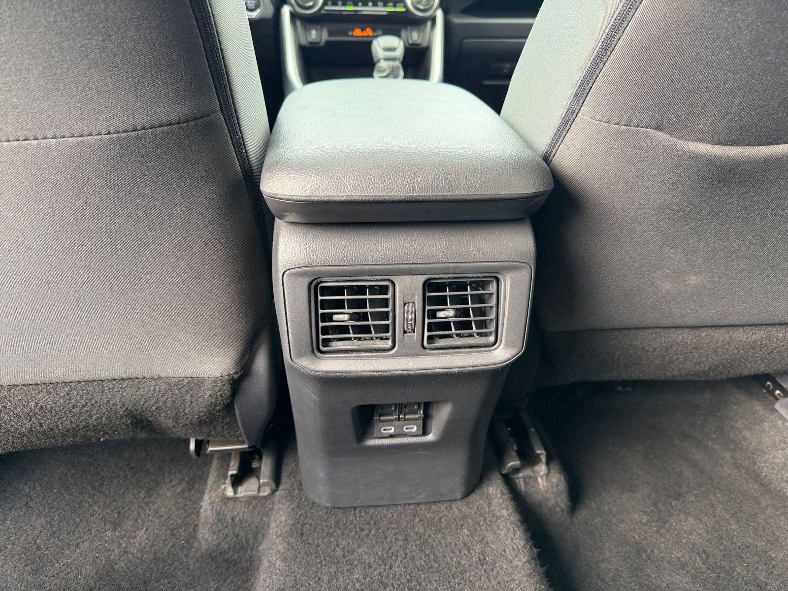 Used 2025 Toyota RAV4 XLE w/ Convenience Package image 24