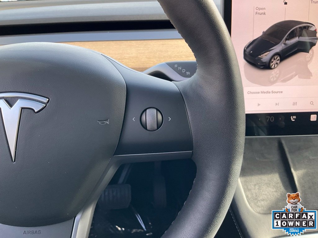 Used 2024 Tesla Model Y Long Range AWD/4WD image 49
