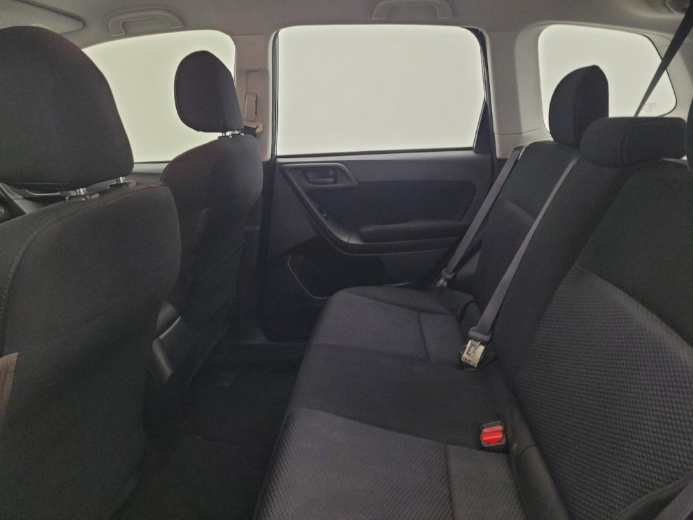 Used 2014 Subaru Forester 2.5i AWD/4WD image 18