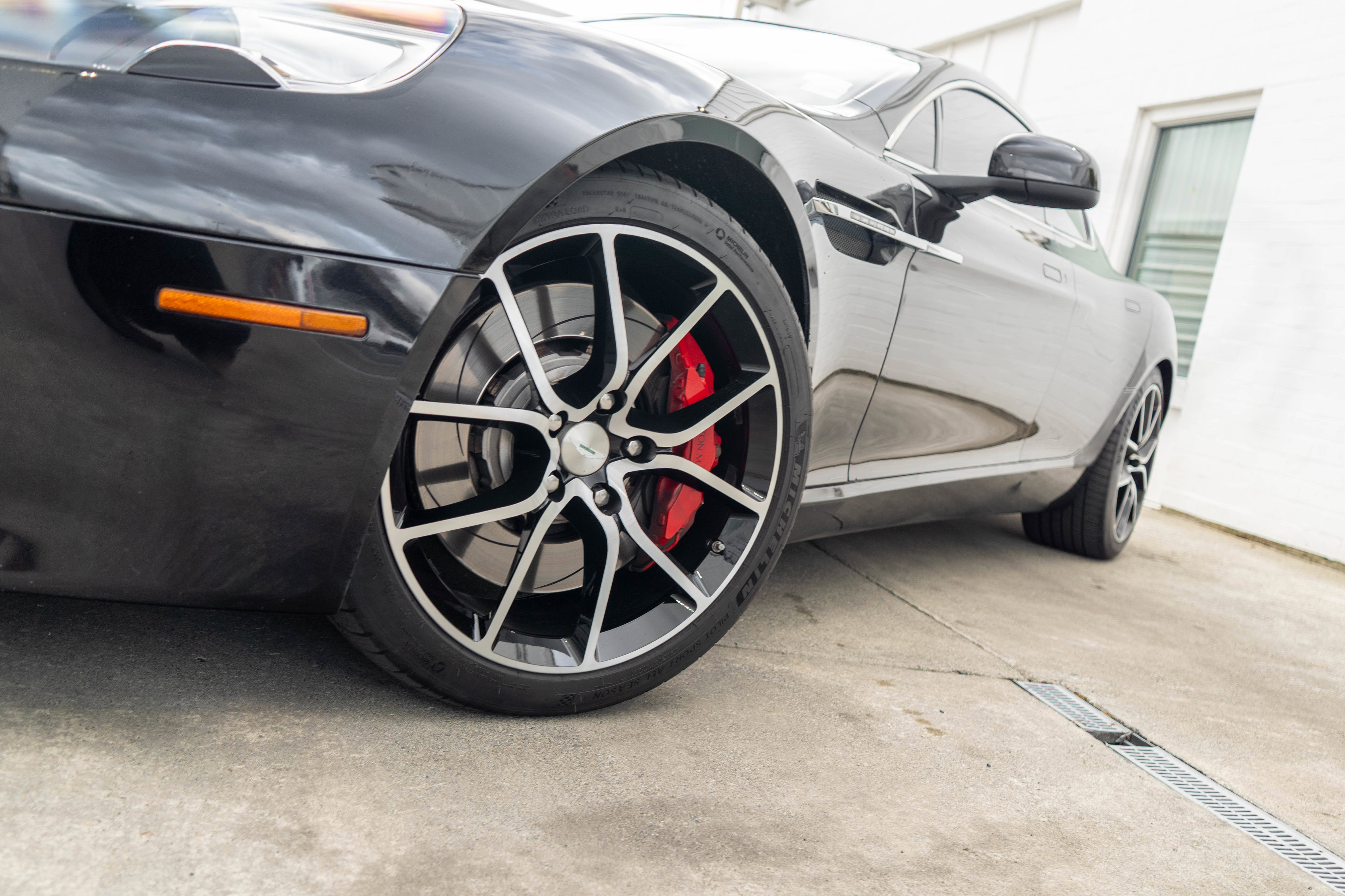 Used 2016 Aston Martin Rapide S image 4