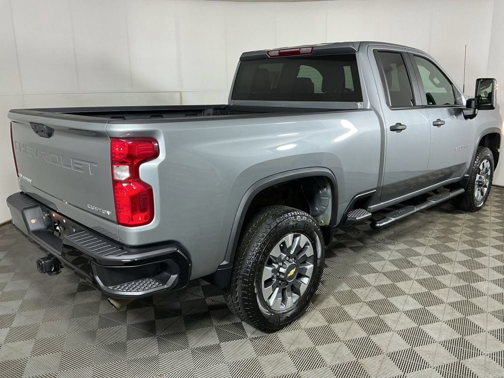 Used 2024 Chevrolet Silverado 2500 Custom w/ Custom Convenience Package AWD/4WD image 8