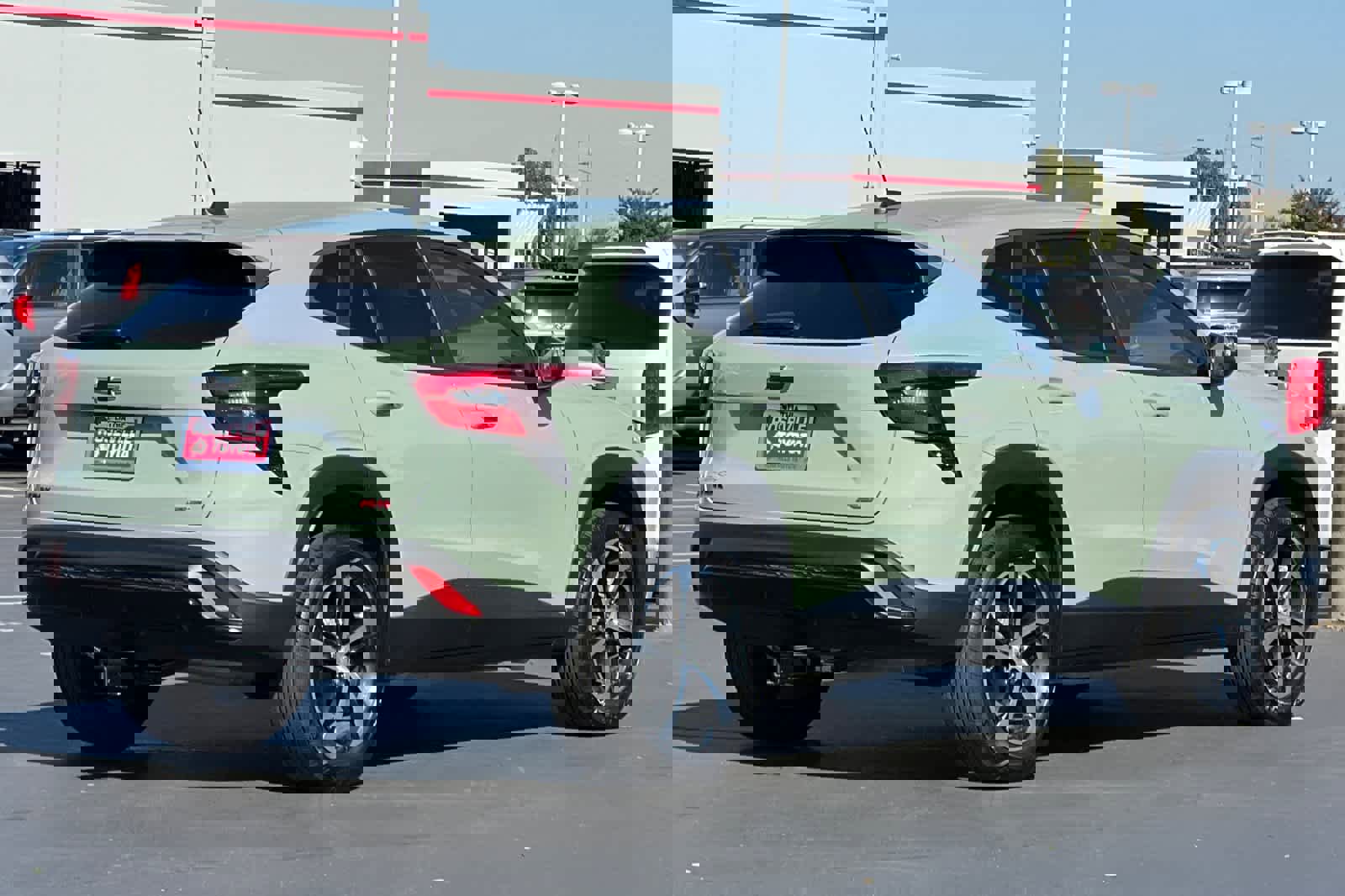 Used 2024 Chevrolet Trax RS image 2