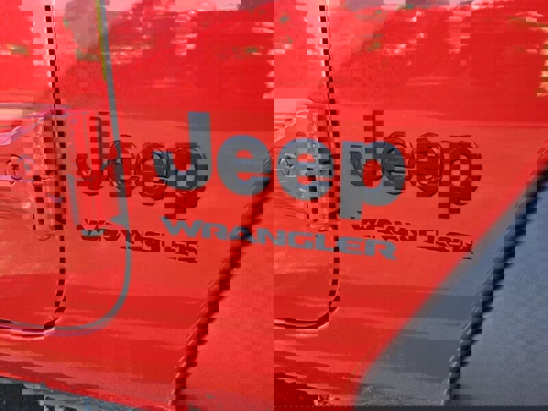 Used 2022 Jeep Wrangler Sport image 13