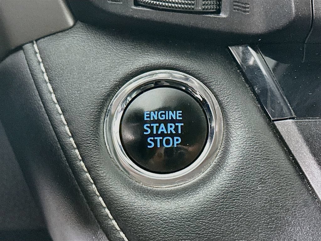 Used 2016 Toyota RAV4 Limited AWD/4WD image 21