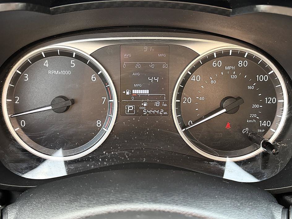 Used 2025 Nissan Versa S FWD image 19