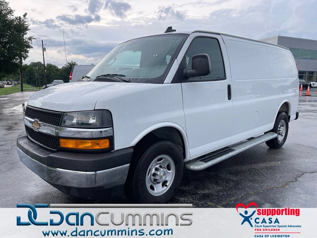 Used 2025 Chevrolet Express 2500 w/ Driver Convenience Package RWD video 1