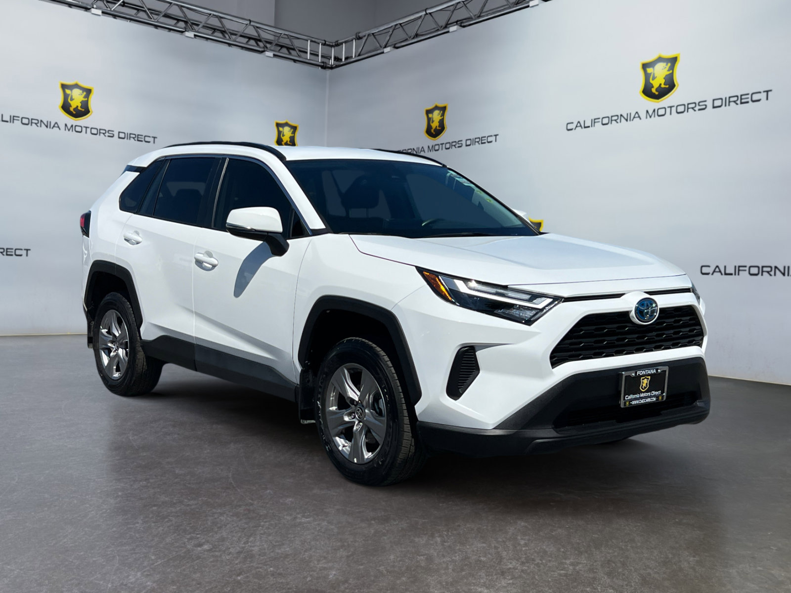 Used 2024 Toyota RAV4 LE image 7